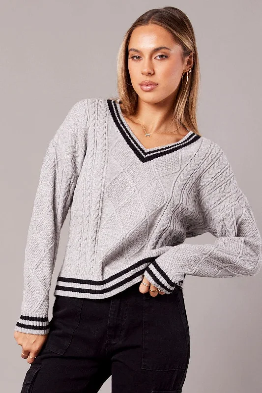 Chic Wardrobe Grey Knit Top Long Sleeve V-Neck Cable