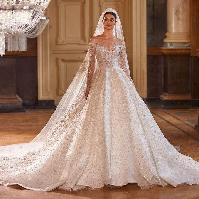 Clothes Woman Royal French White Princess Bridal Dress: Long-Sleeved Wedding Dress with Sparkling Beads