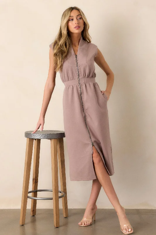 Fashionable Women's Outfit Distant Sun Dark Taupe Sleeveless Midi Dress