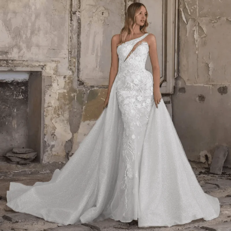 Online Boutiques Affordable Elegant One-Shoulder Mermaid Wedding Dress with Detachable Train | 2-in-1 Versatile Bridal Gown | Luxury Organza and Tulle